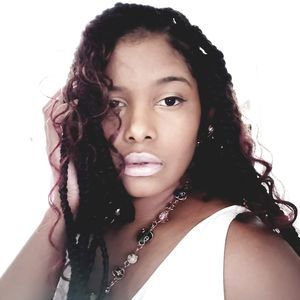 Meet your Posher, Glitter